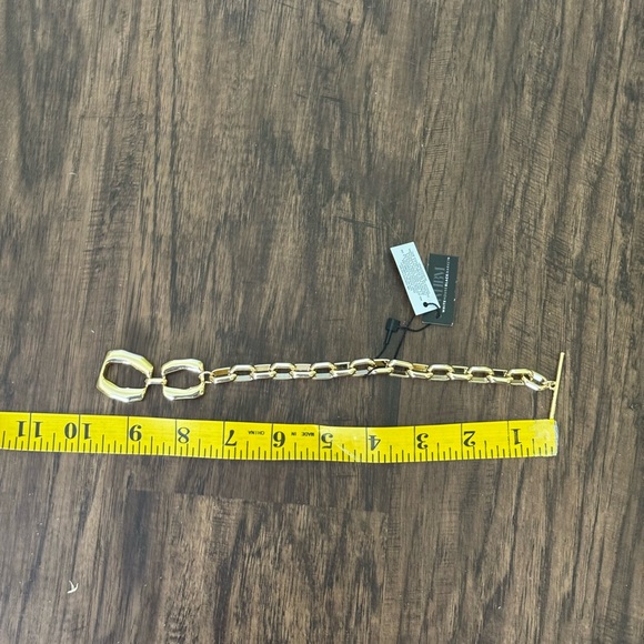 WHBM Gold double links toggle Bracelet - Picture 15 of 16